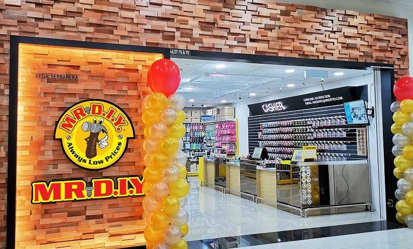 dd mart putra height