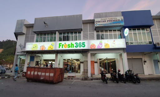 FRESH 365 Tunku Sarina