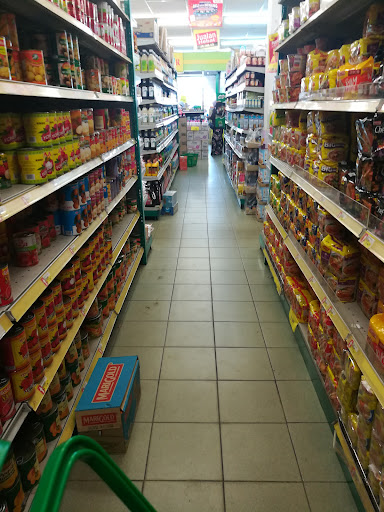 Pantai Timor Supermarket Gunung