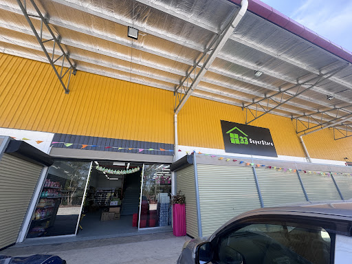33 Superstore