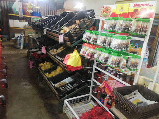 Kedai Runcit Saras