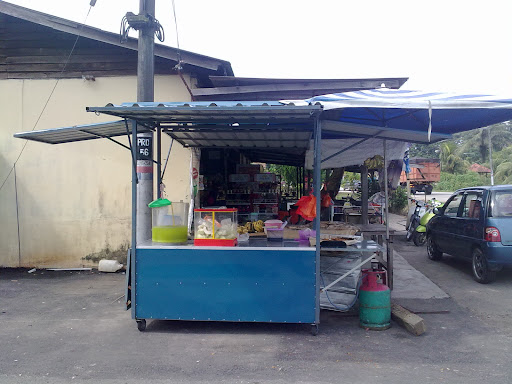 Kedai Runcit Haji Menhad Parit Raja Jalan Haji Kosai Muar Johor