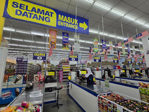 TF Value-Mart Pantai Remis
