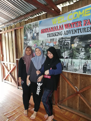 Kedai Runcit Kg. Sinagang, Manggatal, Sabah.