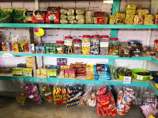 Kedai runcit Kampung Birau