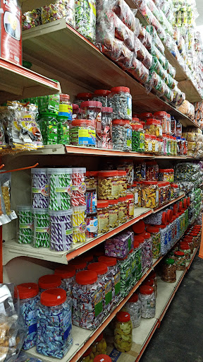 Pemborong Makanan Ringan, Gula-Gula Dan Minuman