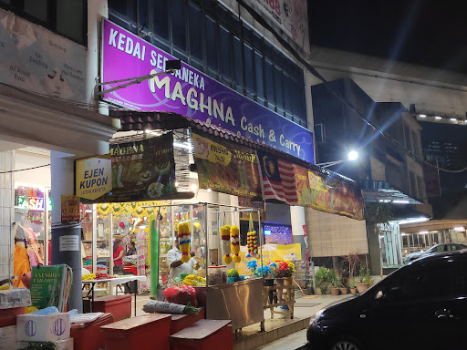 Maghna Cash & Carry