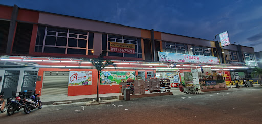 Pasaraya Megamart Segamat Bandar IOI