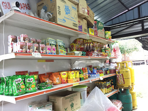 Kedai Runcit Keluarga Syed