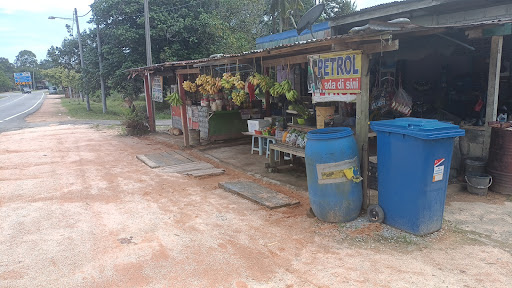 Perniagaan runcit suzana