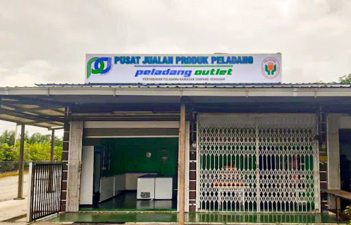 PELADANG OUTLET SIMPANG RENGGAM
