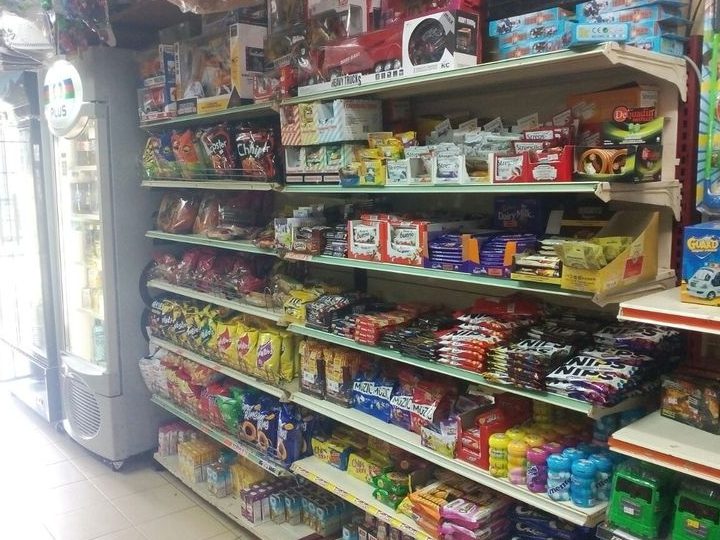 kedai runcit aisy cik ros