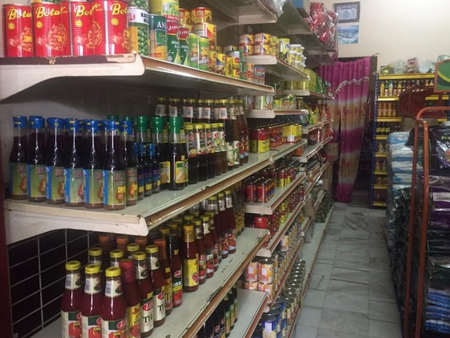 kedai runcit kampung taginambur
