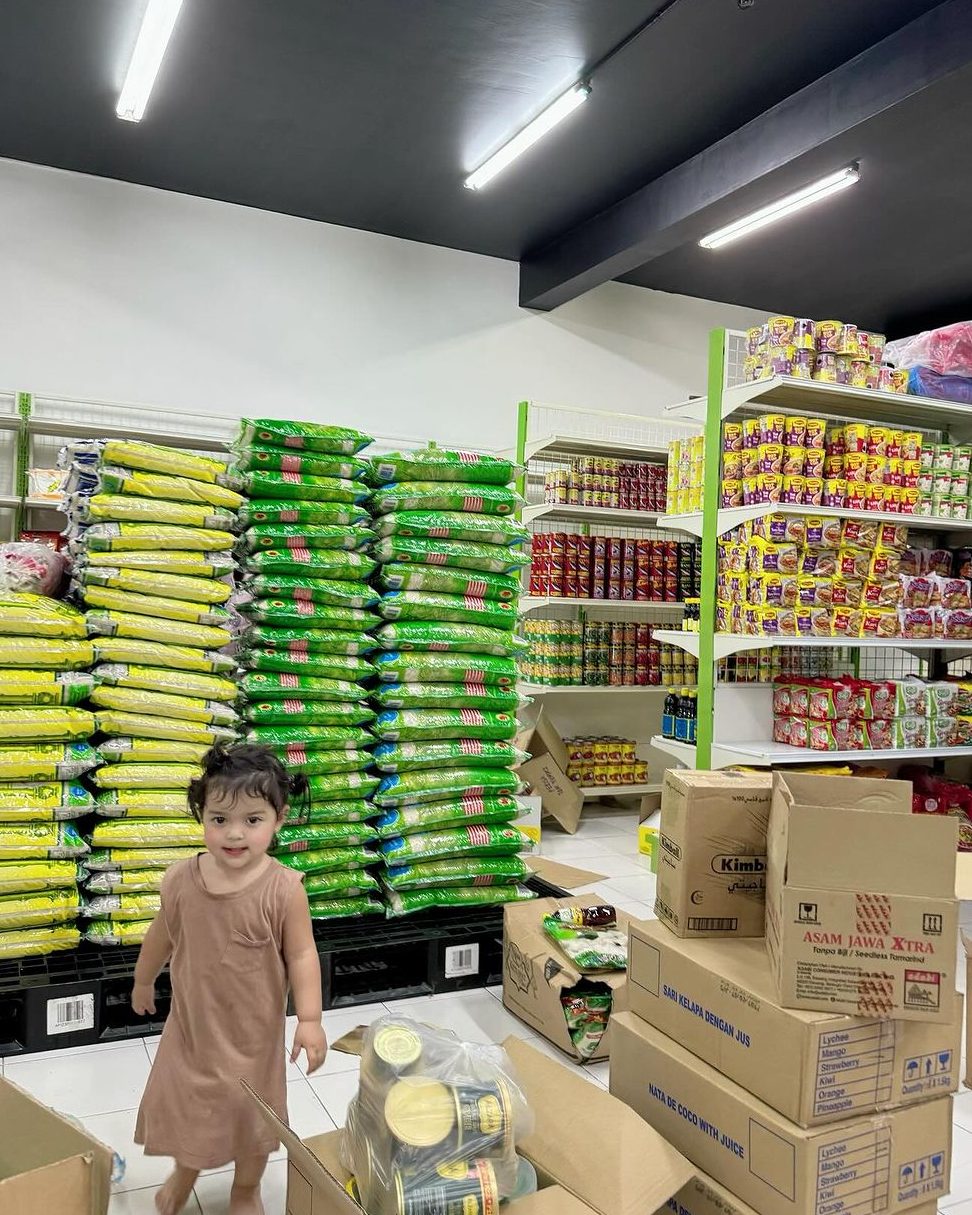 kedai runcit zainal bin yusof